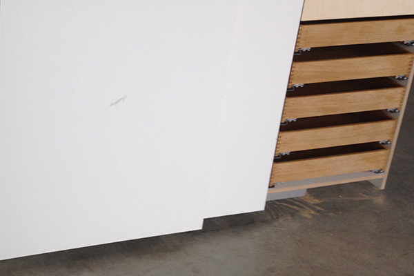 Schrankelement mit Schiebetuer